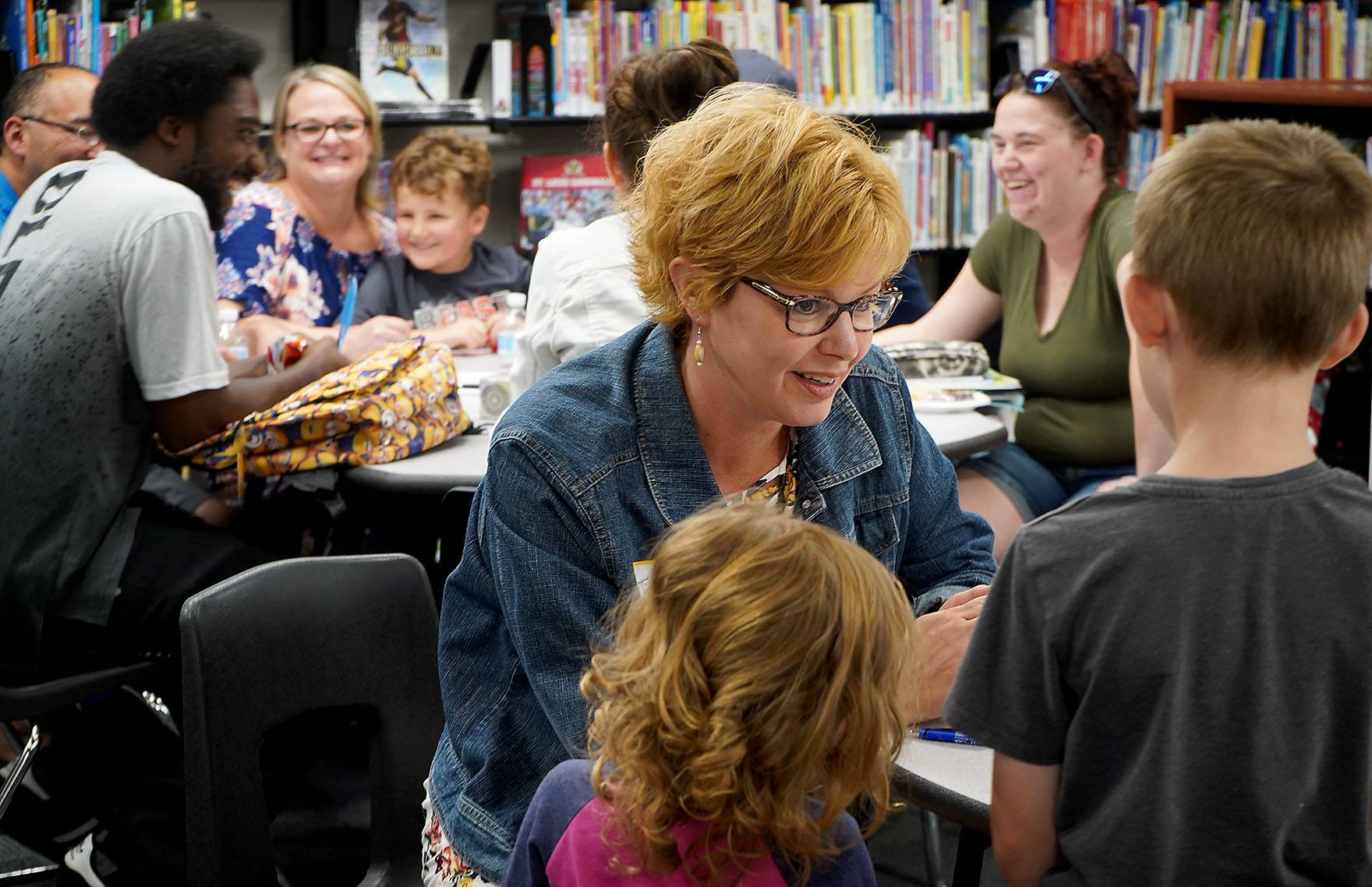 Mental Health America of Northeast Indiana Volunteers in a Classroom